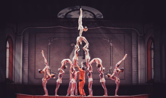 云南省大剧院拉开复演大幕（供图）