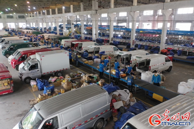 【组图】上海邮政快递业复工复产取得初步成效 争取6月上中旬快递网点全部恢复运营