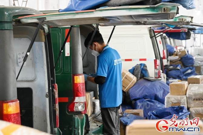 【组图】上海邮政快递业复工复产取得初步成效 争取6月上中旬快递网点全部恢复运营