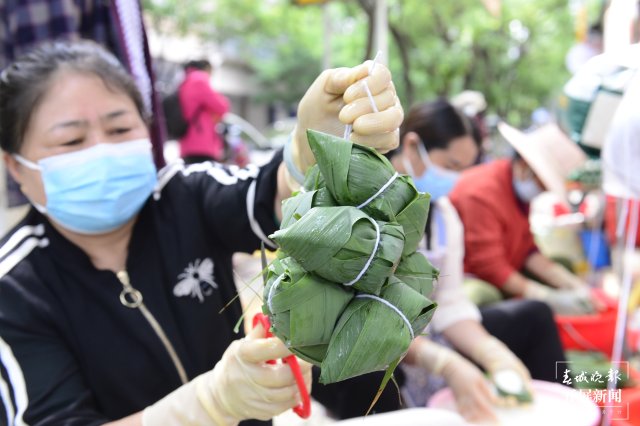 粽子（开屏新闻记者 龙宇丹 摄）