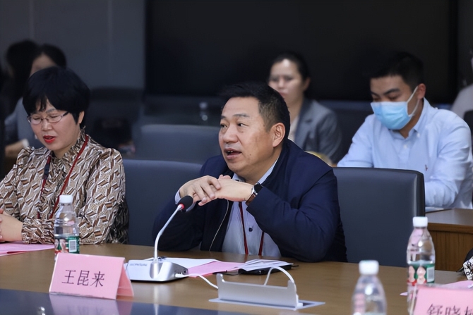 访企拓岗促就业——政校企“情投意合”共融互促