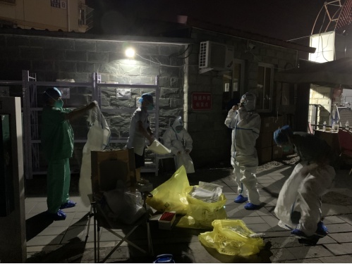 1655870548285212.png?x-oss-process=style/w10 新闻稿:丰台疫情防控一线的“守夜人”2996.png?x-oss-process=style/w10