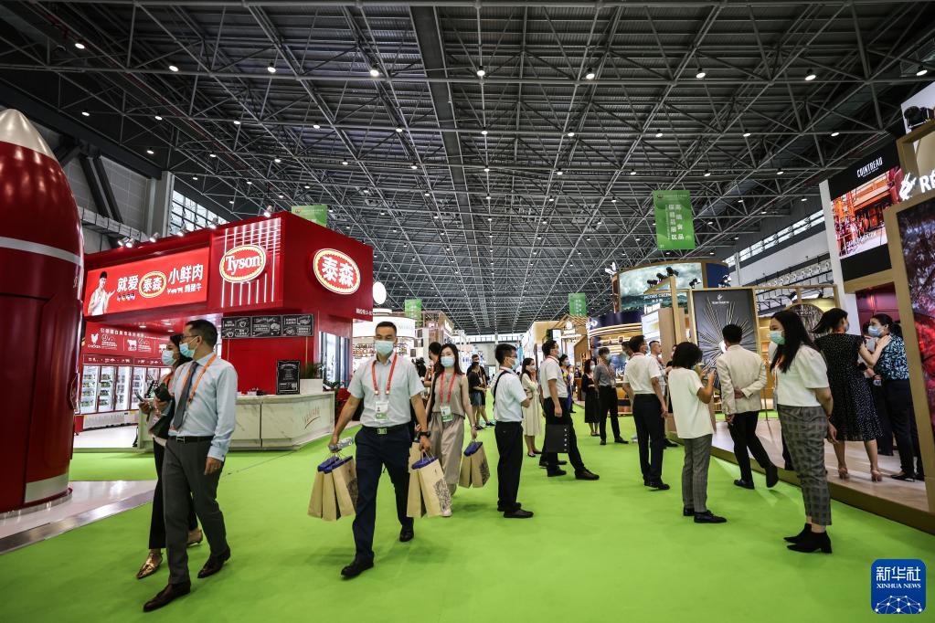 奋进新征程 建功新时代·非凡十年丨海南:打造展示中国风范、中国气派、中国形象的靓丽名片