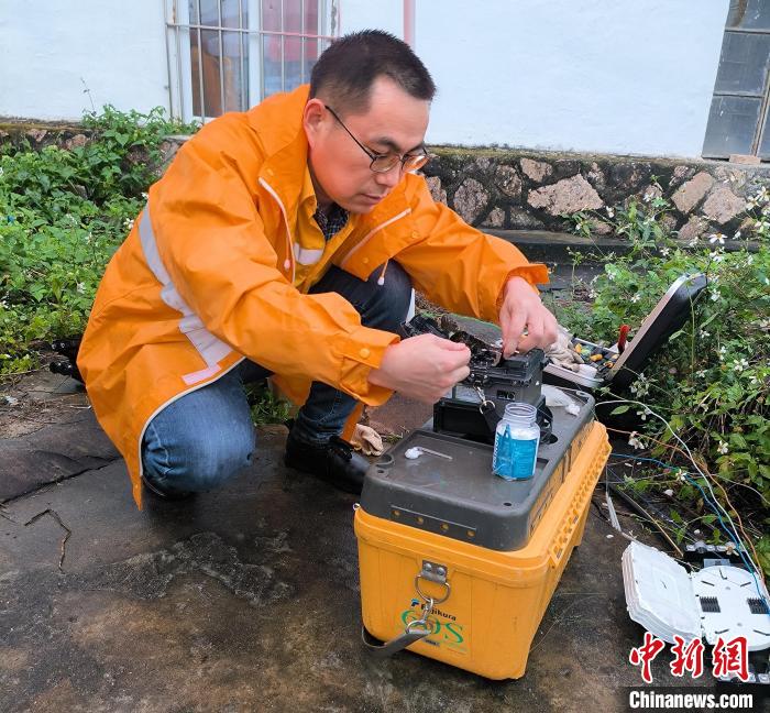 (新春走基层)以“春节”之名守护春节