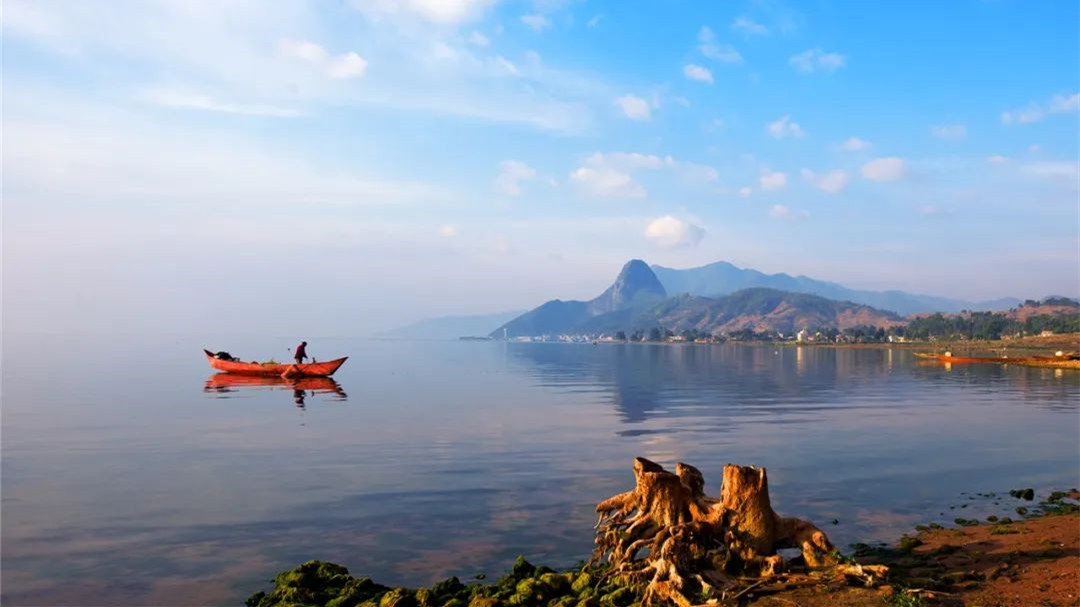 有一种叫云南的生活|太空视角瞰抚仙湖