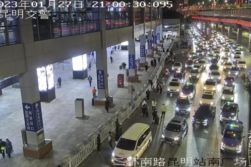@昆明司机 此地限时停车!3分钟超时抓拍