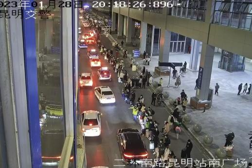 @昆明司机 此地限时停车!3分钟超时抓拍