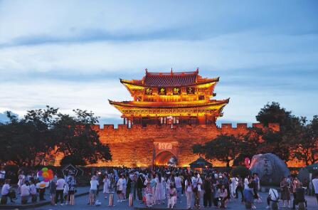 远近闻名的文献名邦 本报记者 陈飞 摄