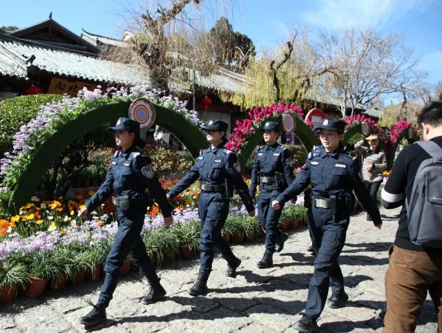 “霸榜”朋友圈的女子巡逻队
