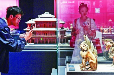 共绘当代中国文化长卷 共绘当代中国文化长卷