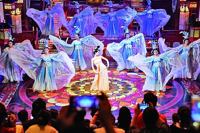 共绘当代中国文化长卷 共绘当代中国文化长卷