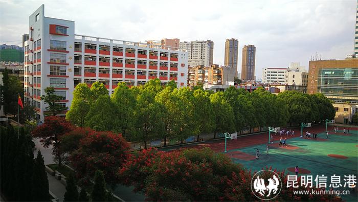 环城南路校区校园景观 环城南路校区校园景观