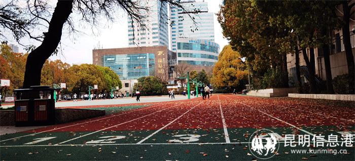 环城南路运动场 环城南路运动场