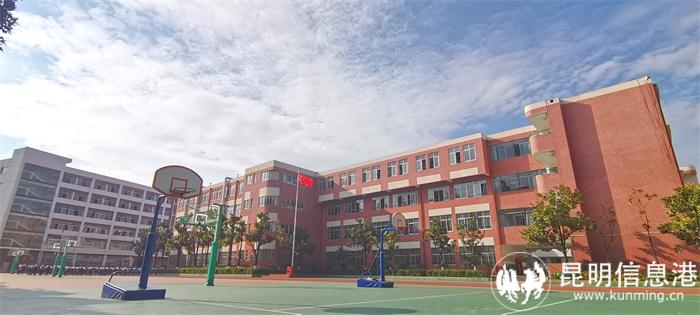 学校教学楼 学校教学楼