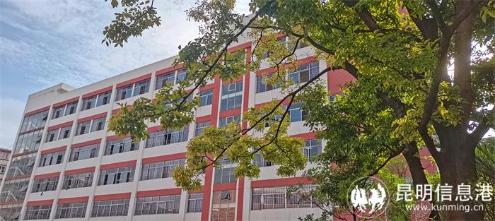 学校综合楼 学校综合楼