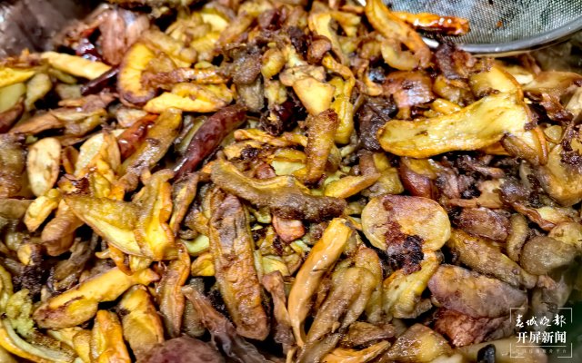 （采访传编辑）美好生活在云南 走，赶菌子Gai克！（有视频） (41).jpg