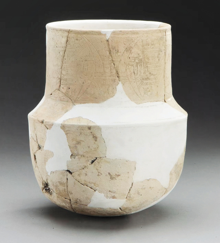 高庙遗址：白陶和图像纹饰是其独特创造