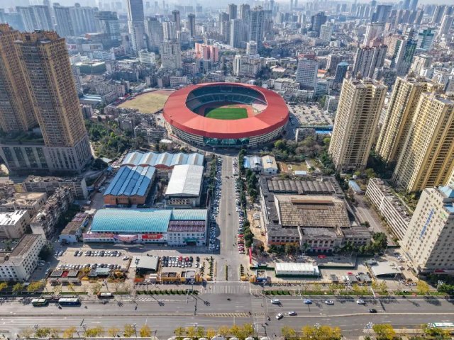 云南省拓东体育中心体育馆提升改造项目（图源 都市时报）