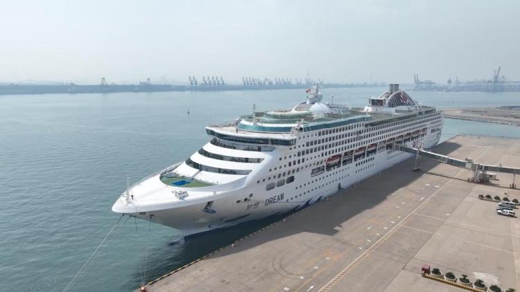 新华视点丨多点开花：消费热潮下的经济新脉动