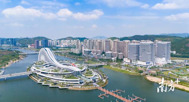 天沐琴台。关铭荣 摄 天沐琴台。关铭荣 摄