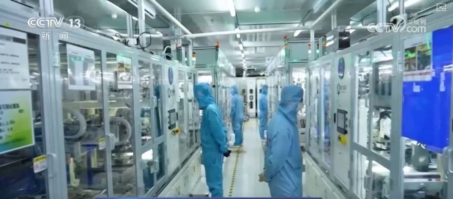 蝶变、拉满、C位……划重点！解锁4月经济数据顶压增长背后政策“组合拳”密码