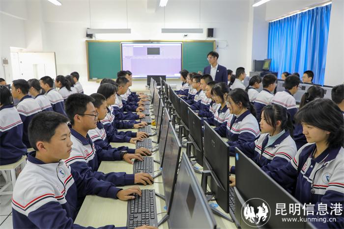 20240318计算机教室1 20240318计算机教室1