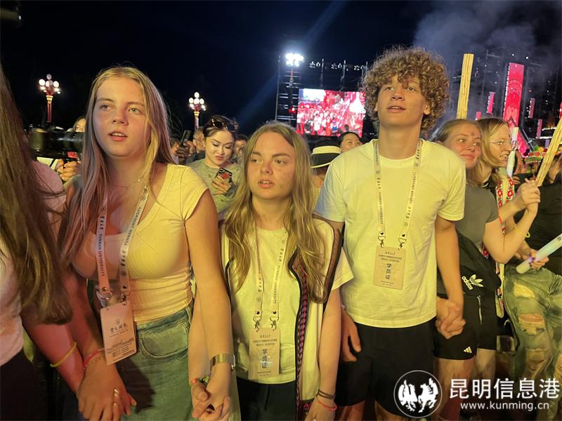 50fb9c1449ec100cc10d4900c543fe3 50fb9c1449ec100cc10d4900c543fe3