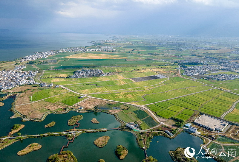 人文经济学丨古城古镇如何“各美其美” 人文经济学丨古城古镇如何“各美其美”