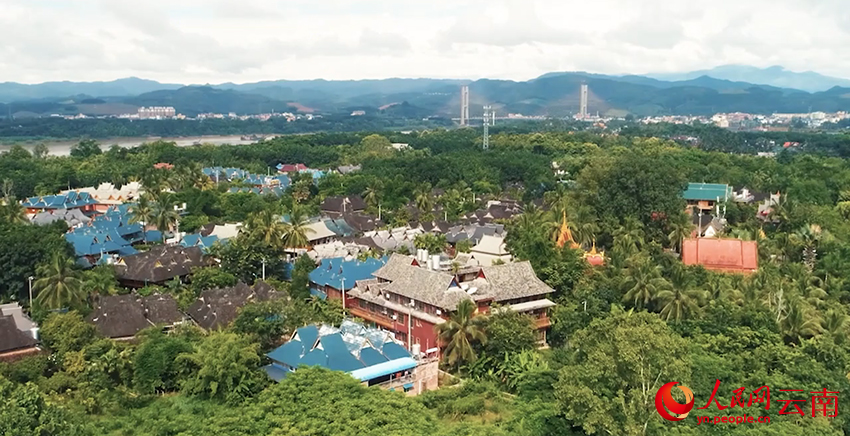 曼广居民小组依山傍水,风景如画。图为航拍。杨林凯-摄