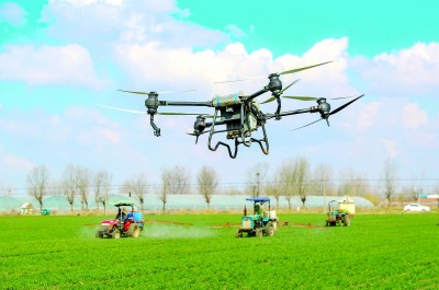 方寸屏幕“掌控”万亩良田