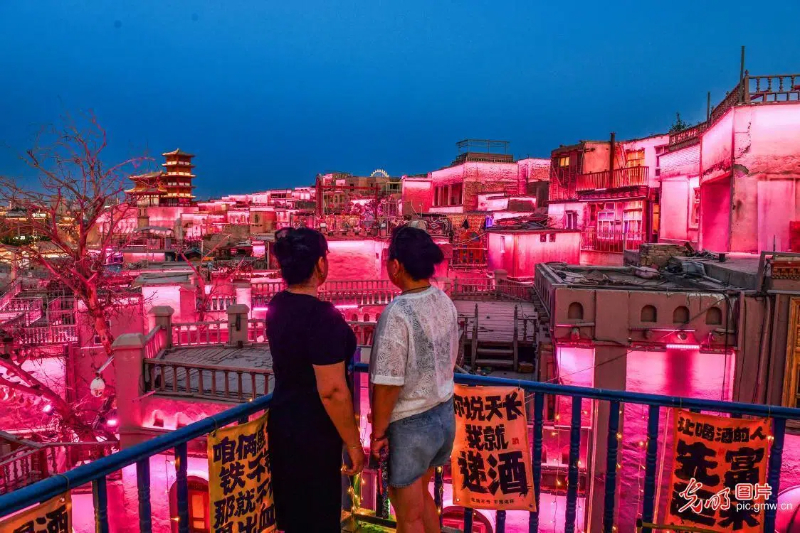 经济光明论丨量质并举 上半年我国产业经济运行三大亮点突出