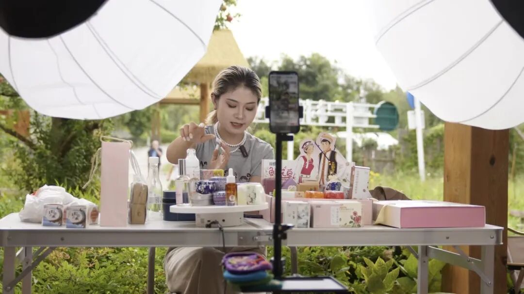 晋宁村播小院 (2).jpg