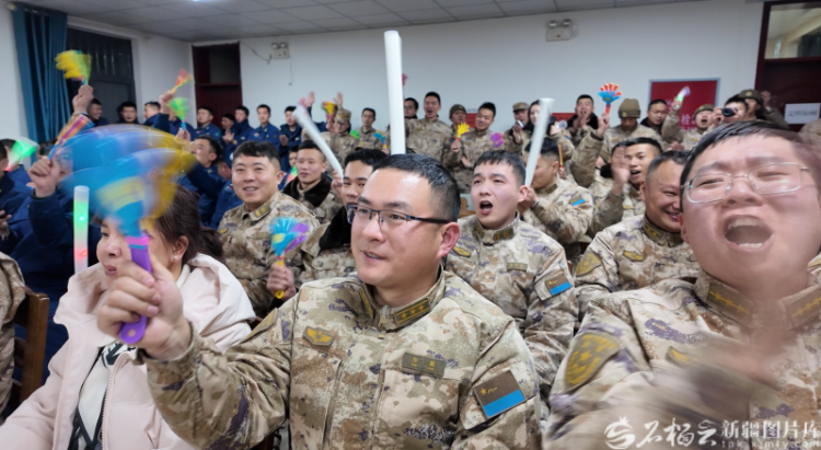 新春走基层丨“天山雪莲”：逆行探亲，温暖高原战位