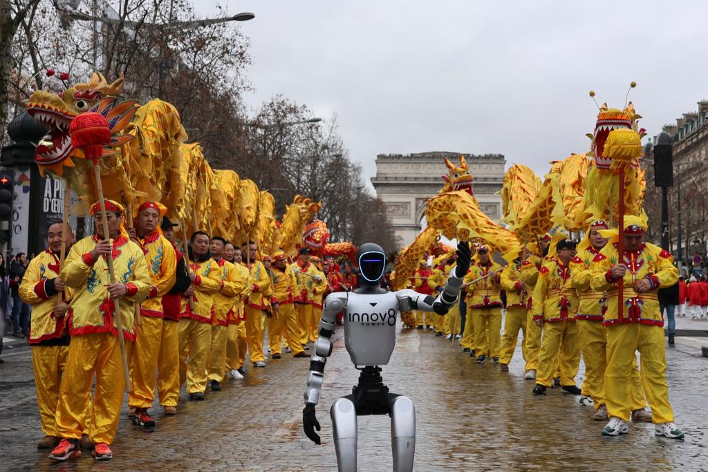 特稿丨骁行万里 四海同春——世界在马年春节感受中国文化魅力