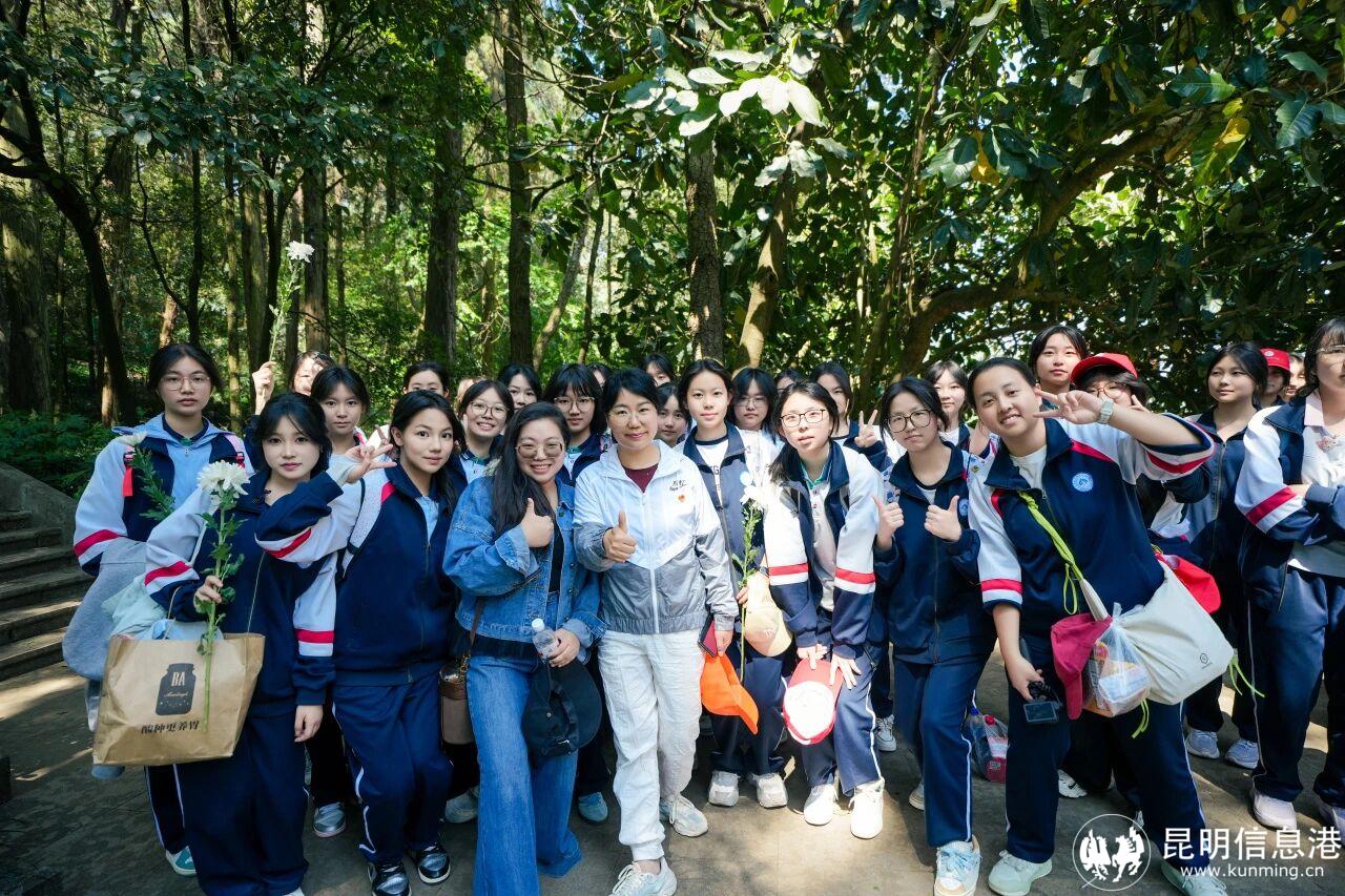 cfc990d608a60112501a28a75b9590e0 cfc990d608a60112501a28a75b9590e0