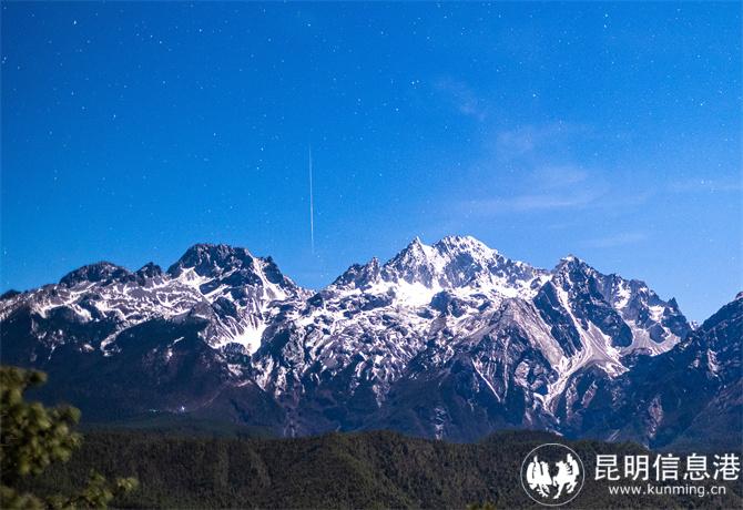 12_玉龙雪山星空景观