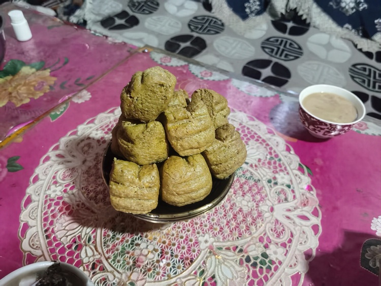 一桌“民族团结饭”,他们吃了76年