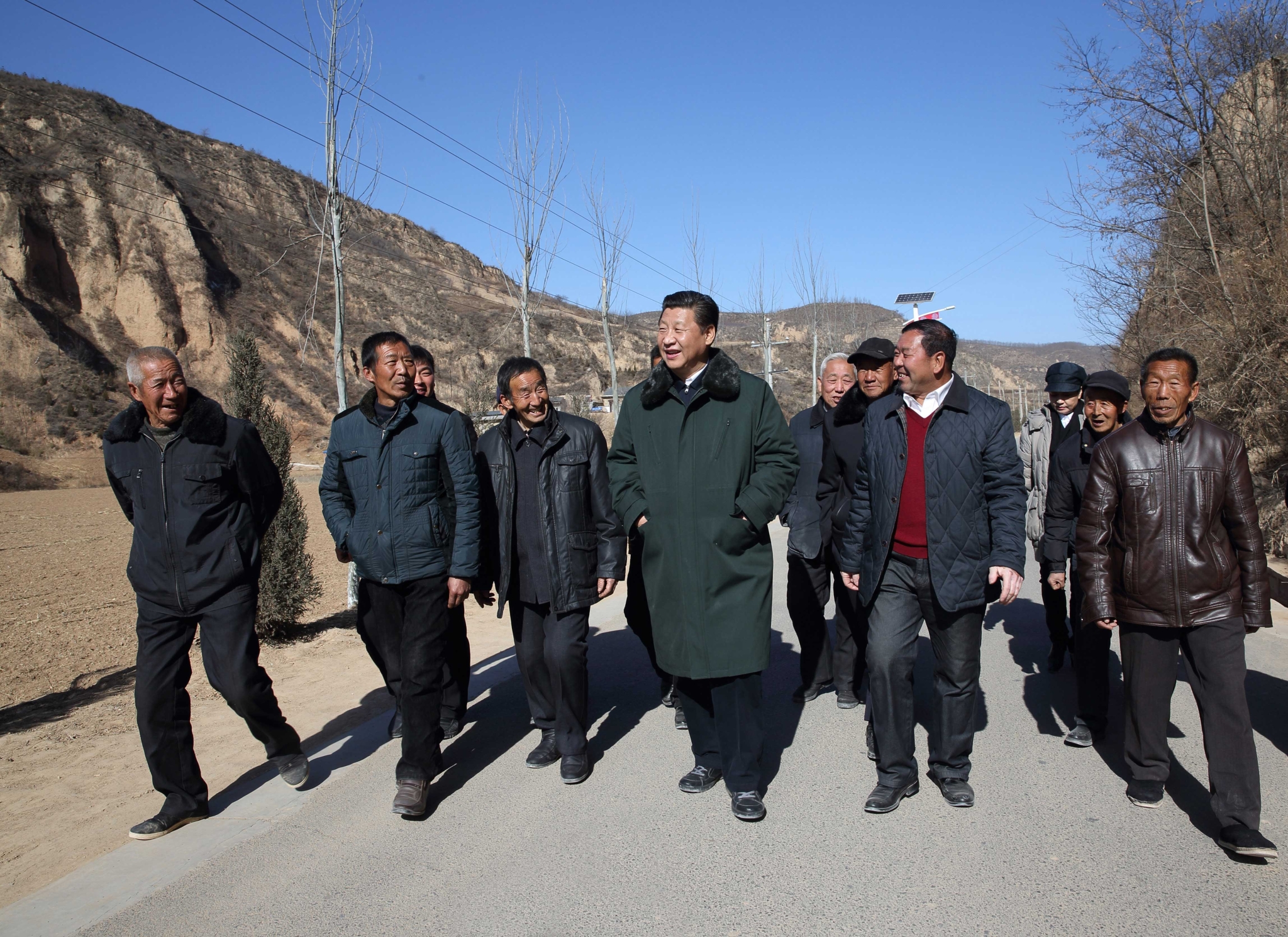 2015年2月13日，习近平总书记回到延安市延川县梁家河村看望父老乡亲。 
