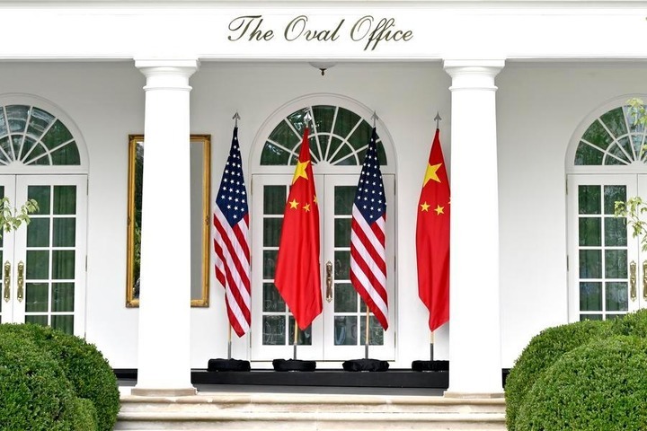 U.S. President Donald Trump holds a welcome ceremony for Chinese President Xi Jinping, who is on a state visit to the United States, at the White House in Washington, D.C., the United States, Sept. 24, 2026. (Xinhua/Yin Bogu)