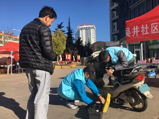 为居民修电动车 为居民修电动车