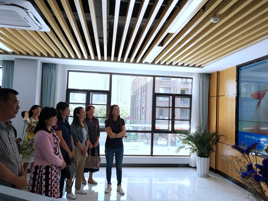 2.观摩官渡区居家养老大数据平台