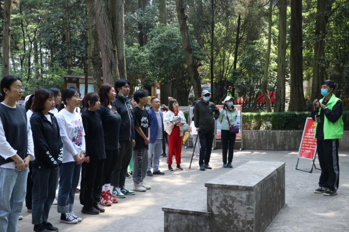 学党史、强信念、跟党走