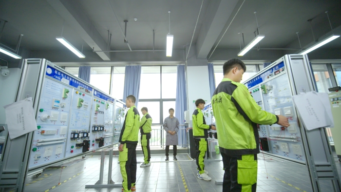 新能源汽车应用与维修 新能源汽车应用与维修