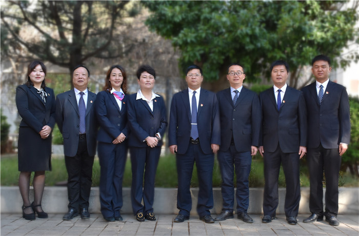 昆十二中学校领导集体照