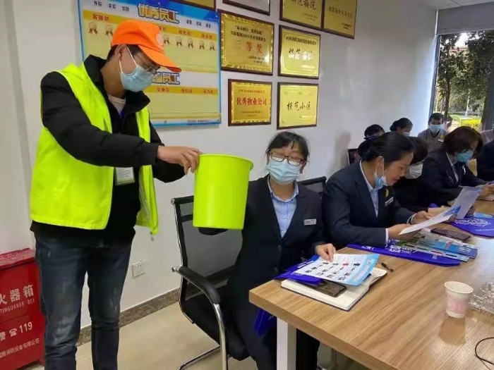 640.webp (5) 640.webp (5)