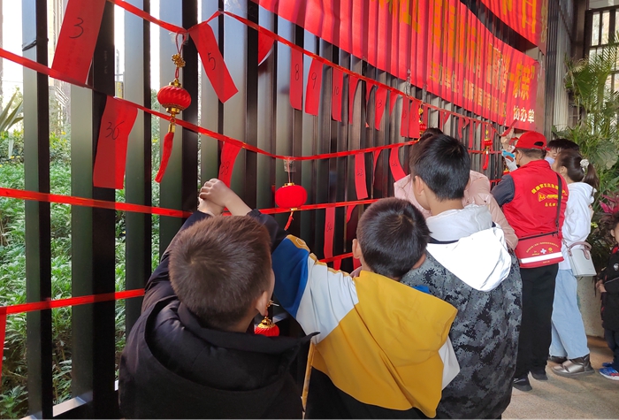 f498eac124c7a3c7f59bbeeac005354