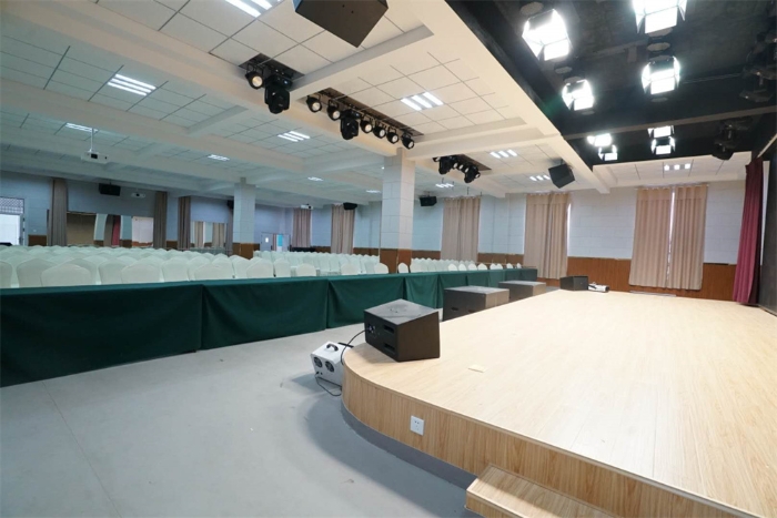 多功能厅 多功能厅