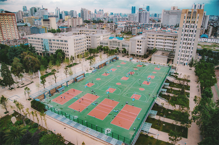 风雨操场