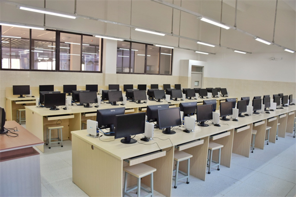计算机教室2