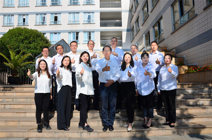 校长和管理团队